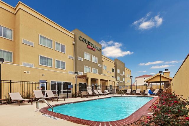 كورتيارد أوديسا