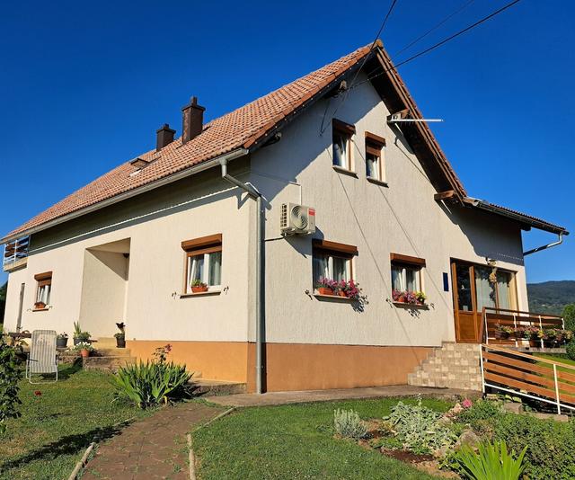 جيست هاوس زافران