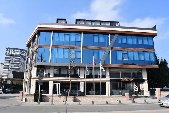 HMZ LUXURY ÇEKMEKÖY KONAKLAMA TESİSİ