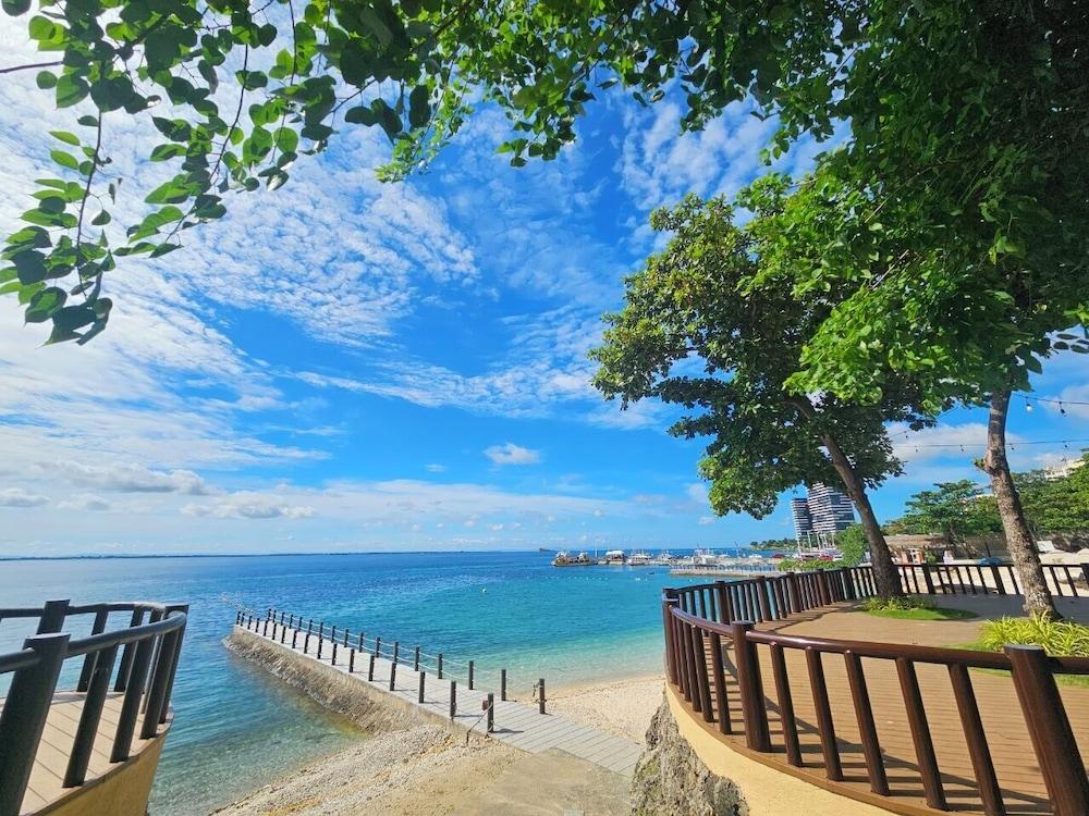 سافوي هوتل ماكتان سيبو نير نيو تاون بيتش