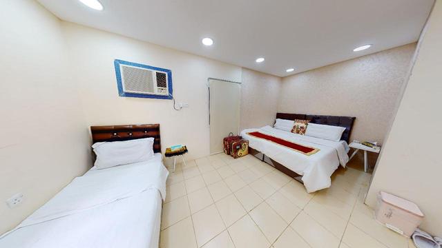 Comfy Chalet with Shared Bayt Sha'ir Tent | 794