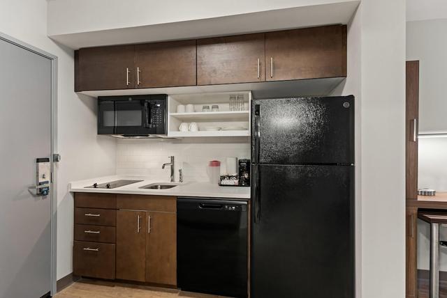 ماينستاي سويتس جاتلينبورج داون تاون أريا