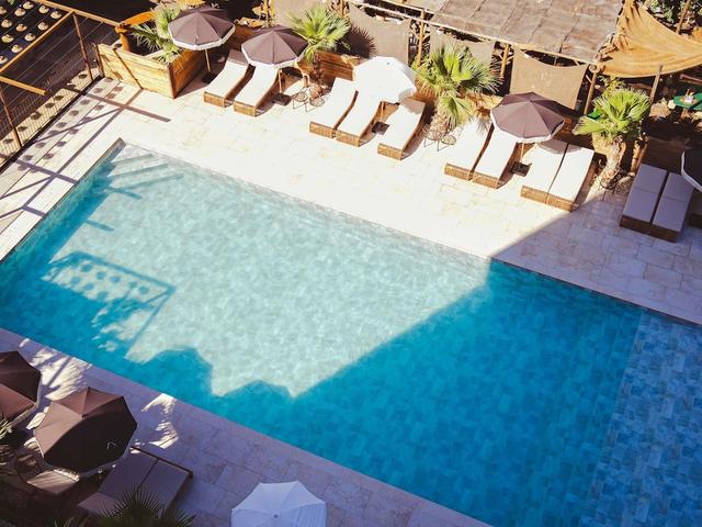 نوفوتيل أفينيون نورد