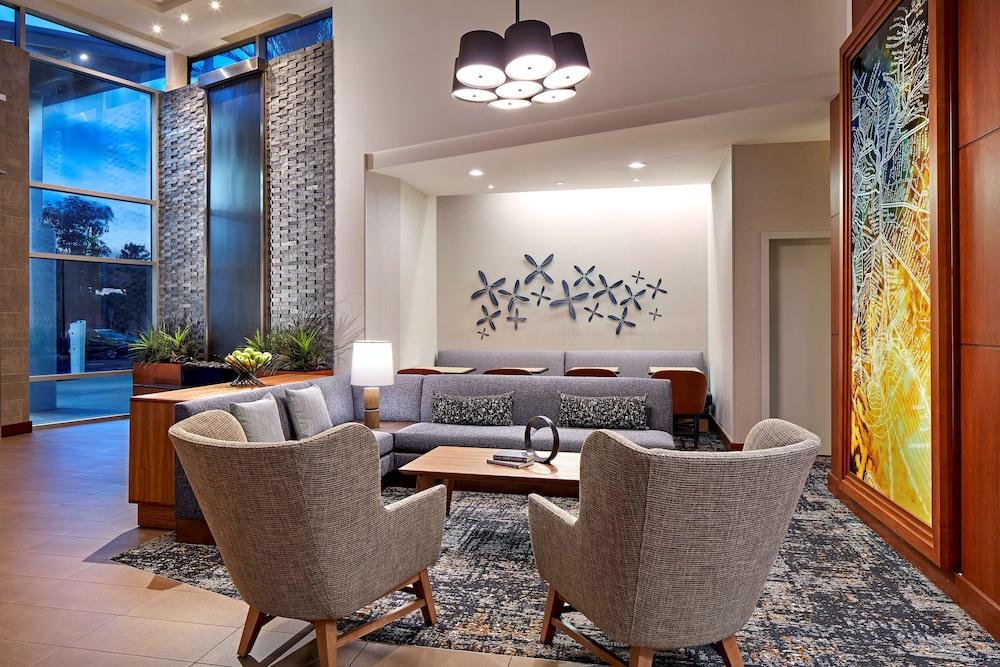 حياة بليس لاكس إل سيجوندو