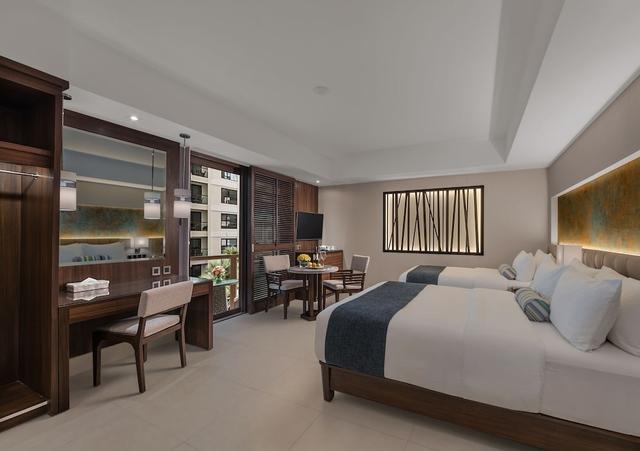 هنان برايم بيتش ريزورت