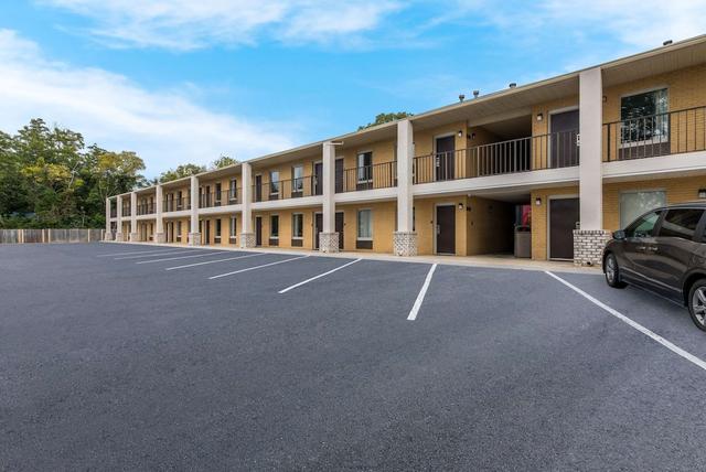 إيكونو لودج شيراو ماركت ستريت