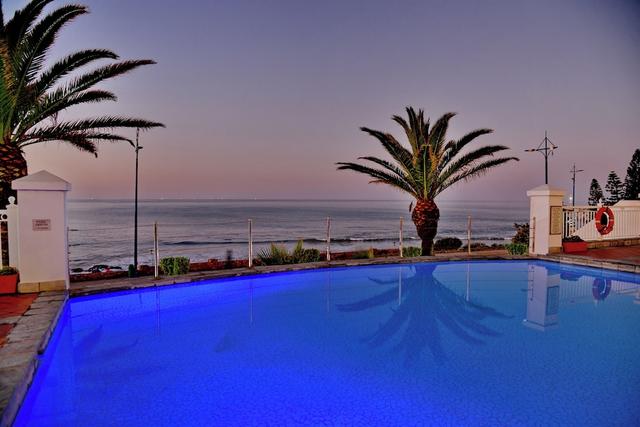 كورتيارد هوتل كبيرها