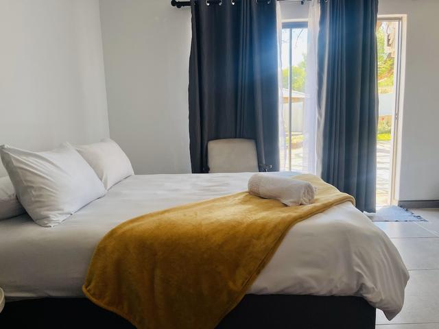 روو ا ان ب آند بي - ترينديبليس جيست هاوس - نربر 0294