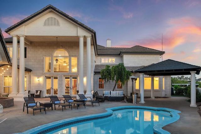 جراند كونتينتو باي أفانتستاي إكستراورديناري إيستايت دب/و بول آند موفي روم