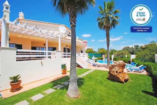 فيّا أوليفيرا