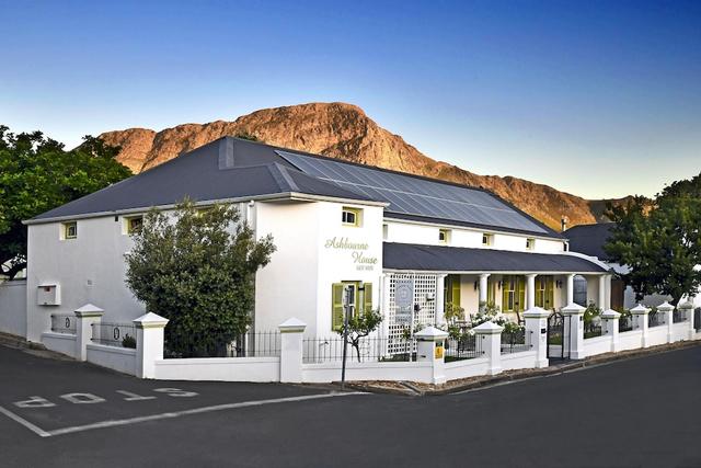 آشبورن بوتيك جيست هاوس