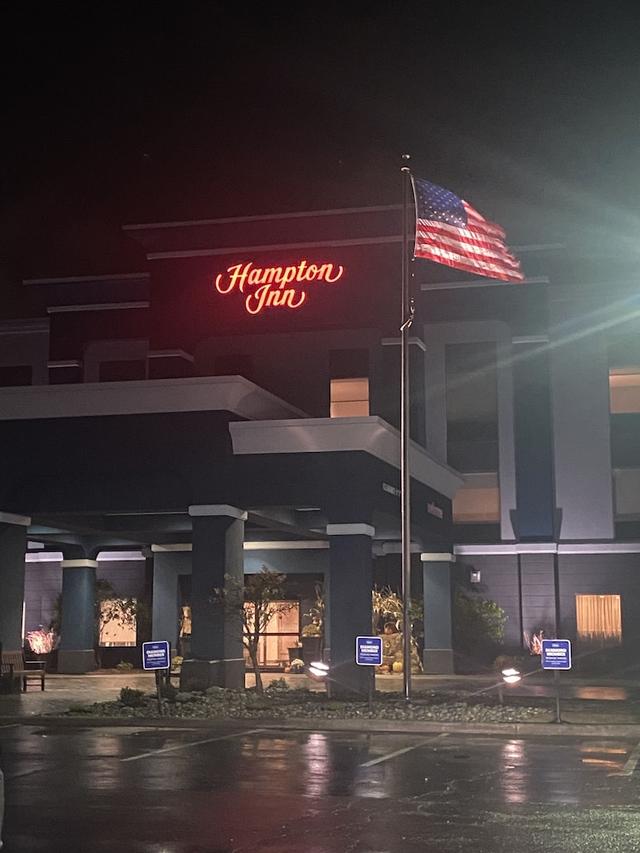 هامبتون إن تيكا