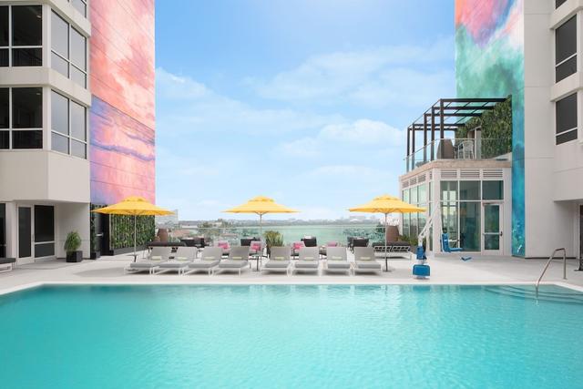 سبرينج هيل سويتس باي ماريوت كلير ووتر بيتش