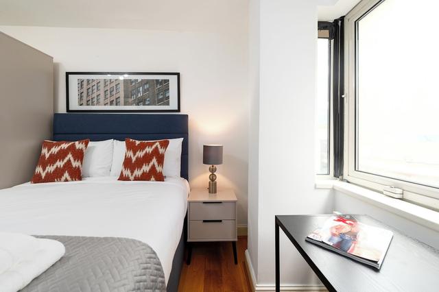 بيكاديلي شيركوس باي كابيتال