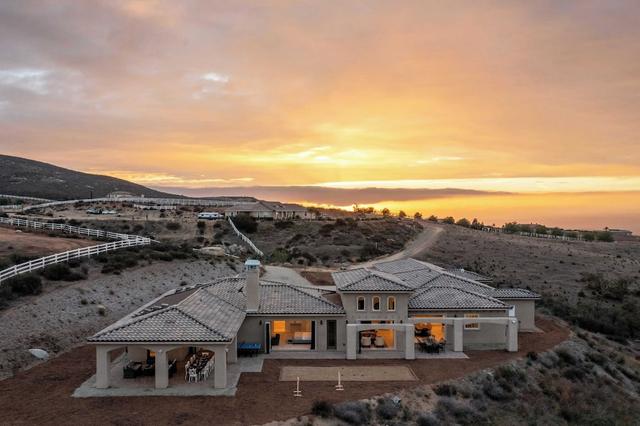 مالبيك باي أفانتستاي إنكريديبل إيستايت وي/ بانوراميك فيوز آند بوكس بول كورت!