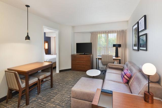 ريزيدنس إن باي ماريوت ستيت كوليدج