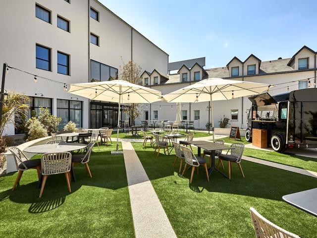 إيبيس لاروش سور يون