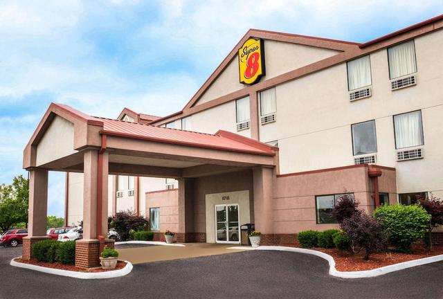 سوبر 8 باي ويندام بيفيلي