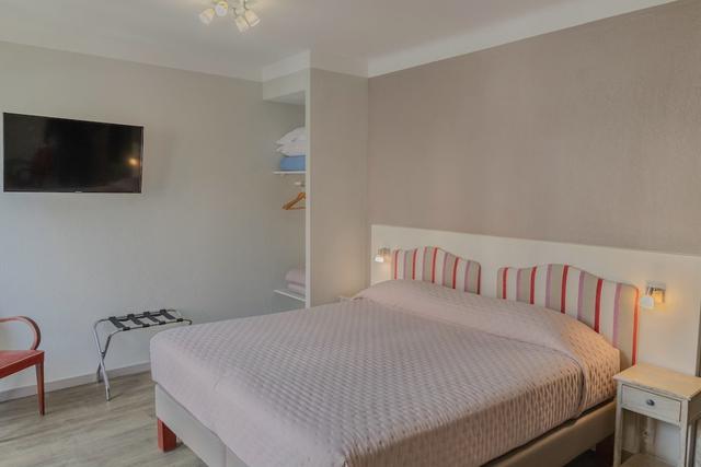 أوتيل ماكيز إيه مير