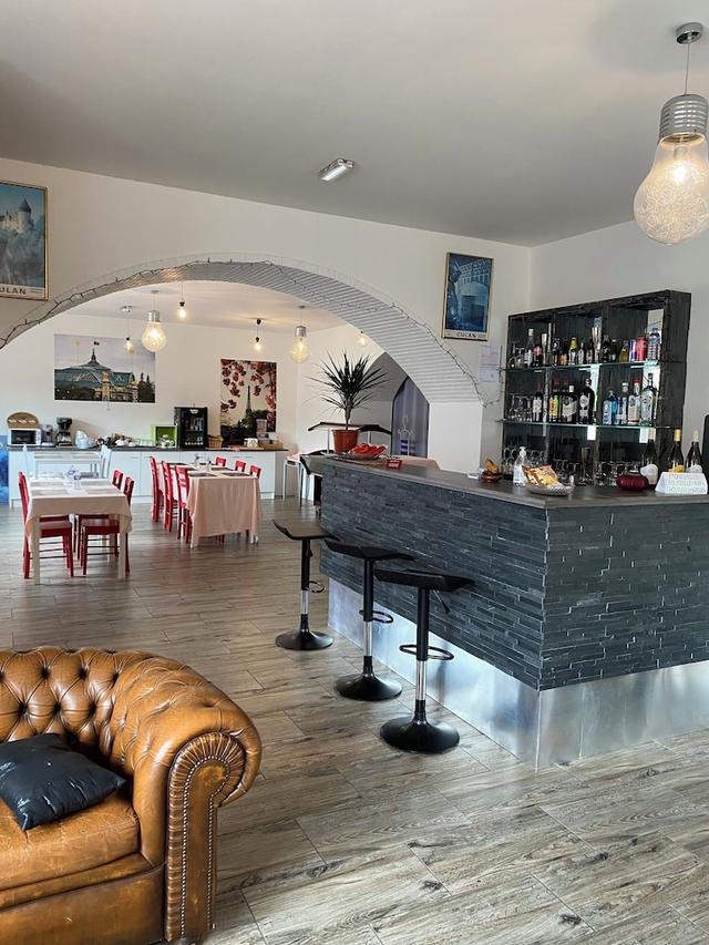 أوتل لو سان أماند