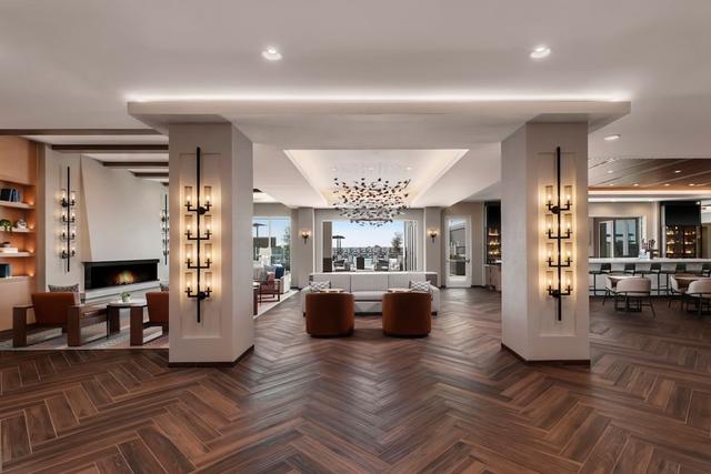 سبرنجهيل سويتس باي ماريوت شولا فيستا إيستليك