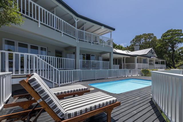 هايد أواي جيست هاوس