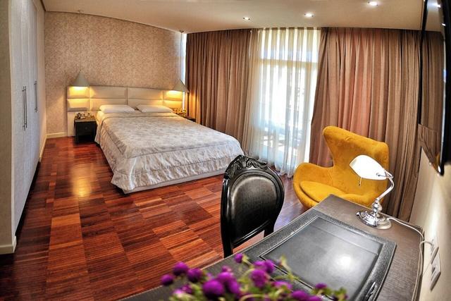 لا بوهيمي هوتل