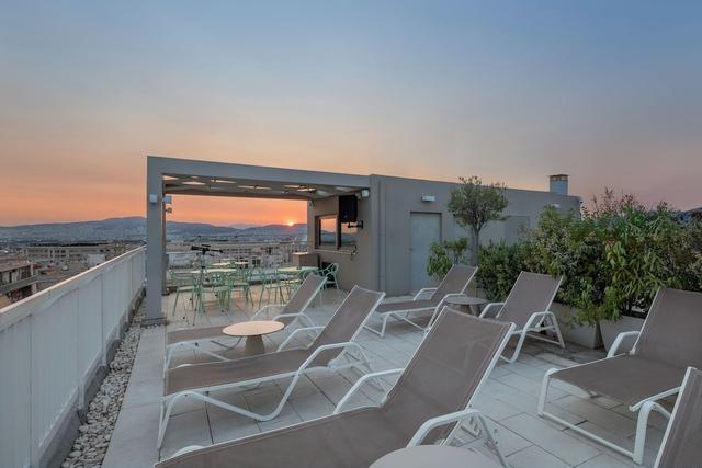 كاسوال كوبيك أثينز هوتل