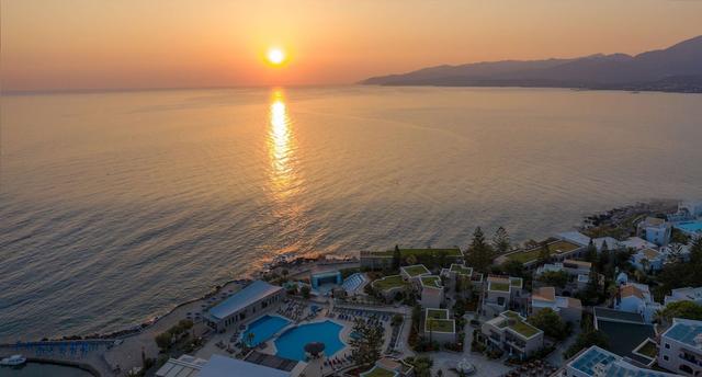 نانا جولدن بيتش - شامامل جميع الخدمات