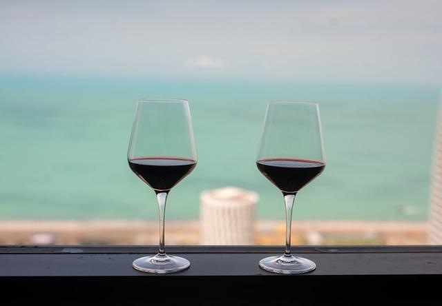 سيسون سويت أبارت هوتل