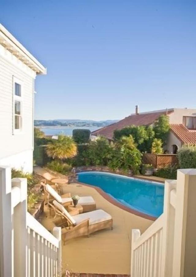 إمكاردي لودج