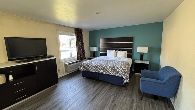 أميريكاز بيست فاليو إن نيو لندن ميستك