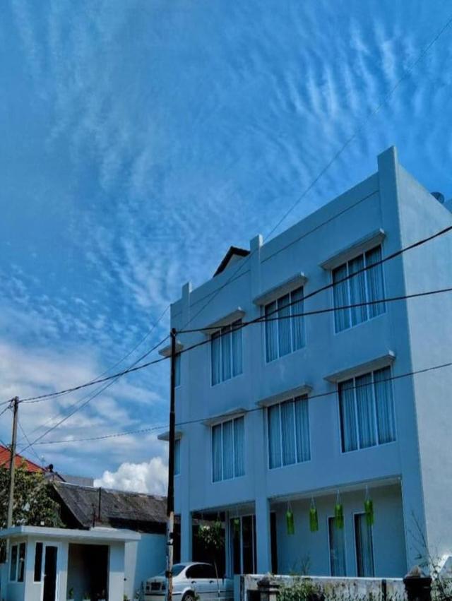 هاني جيست هاوس