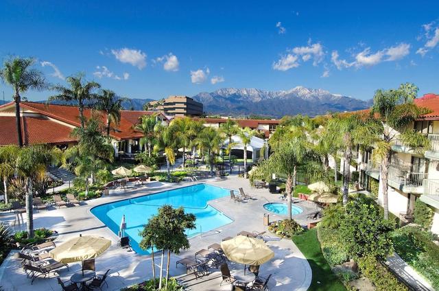 دبل تري باي هيلتون أونتاريو إيربورت