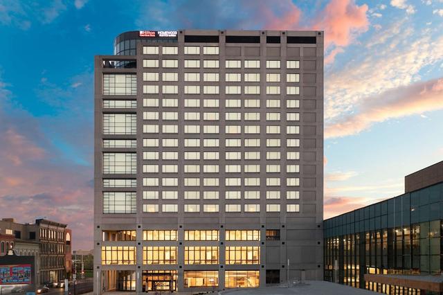 هوم وود سويتس باي هيلتون توليدو داون تاون