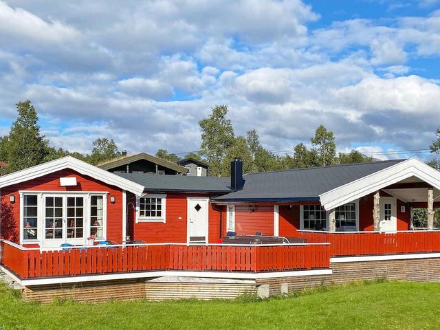 9 بيرسون هوليداي هوم إن جراتانجين