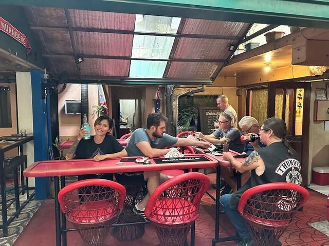 فيريست ستريت بارك أبارتيل