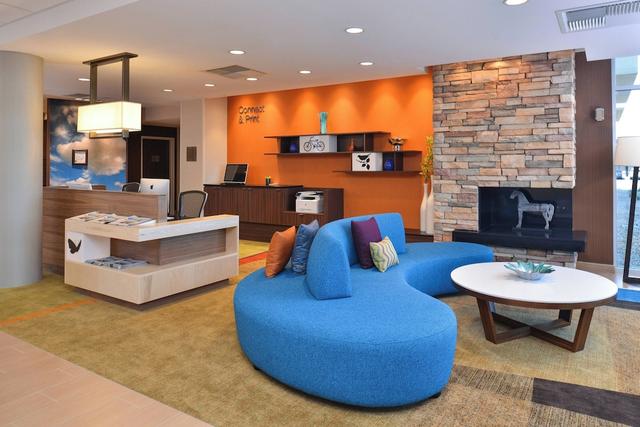 فيرفيلد إن آند سويتس ساكرامينتو أيربورت وودلاند