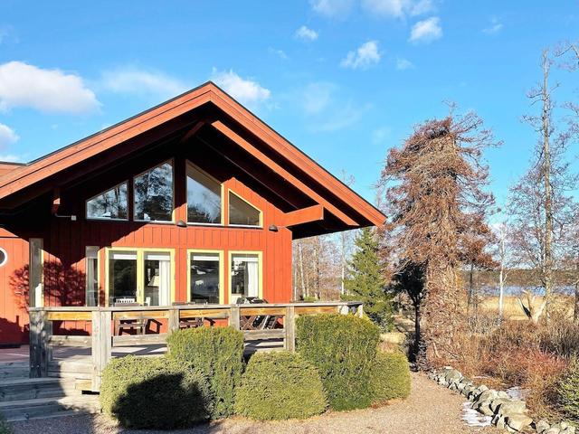 6 بيرسون هوليداي هوم إن هامارو باي تراوم