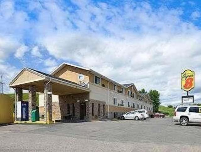 سوبر 8 باي ويندام مينوت أيربورت