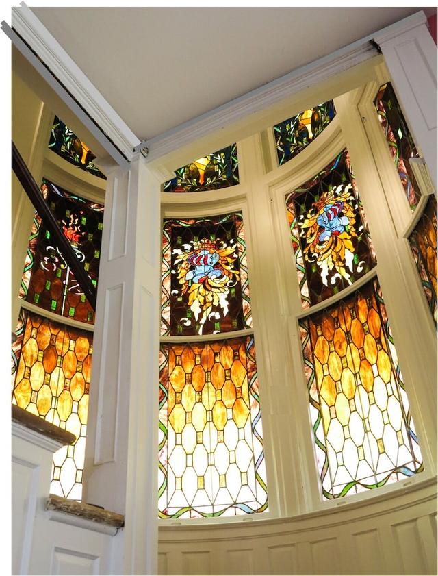 هاسينجر دانيلز جيست هاوس