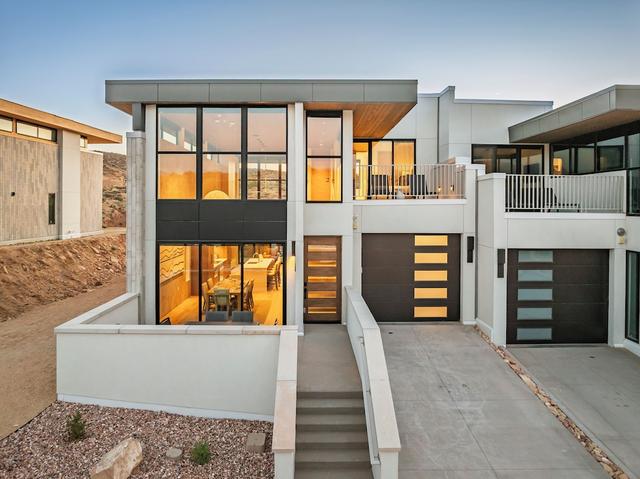 لايونس باك ريزورت