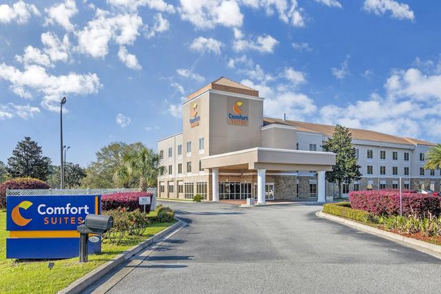 كمفرت سويتس برونزويك