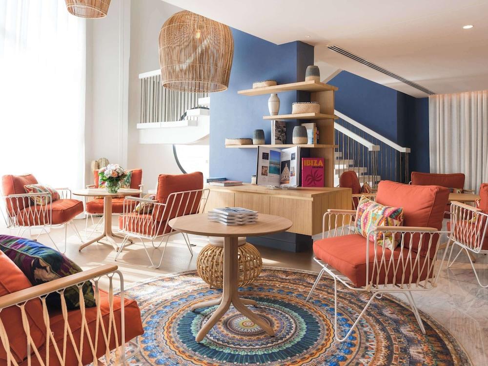 Croisette Beach Hotel Cannes - MGallery Collection