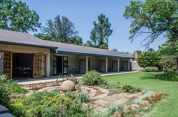 9 أون كروملينبوغ جيست هاوس