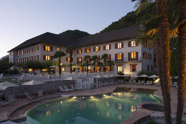 هوتل ليه جريلونز