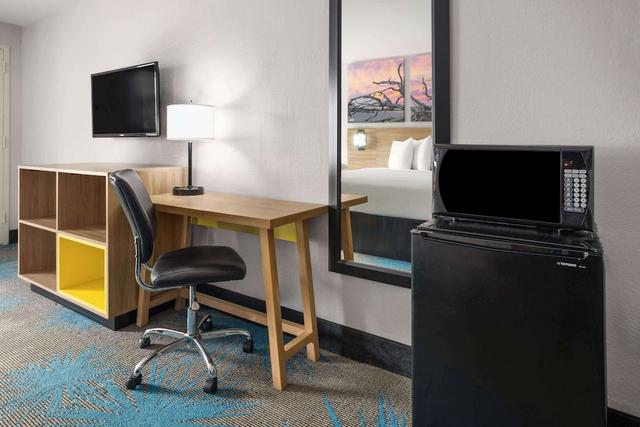 دايز إن باي ويندام لادسون سمرفيل تشارليستون