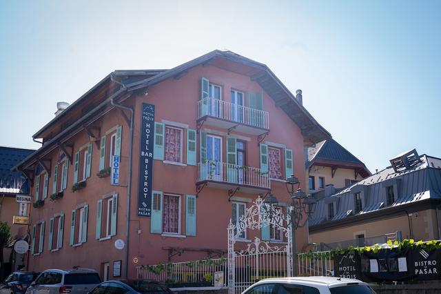 هوتل دي تروا