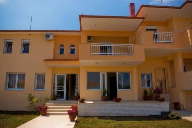 ديكوفيل هوتل