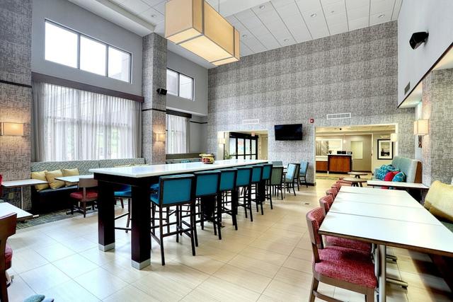 Hampton Inn & Suites Parsippany/North